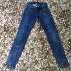 Guess Jeans